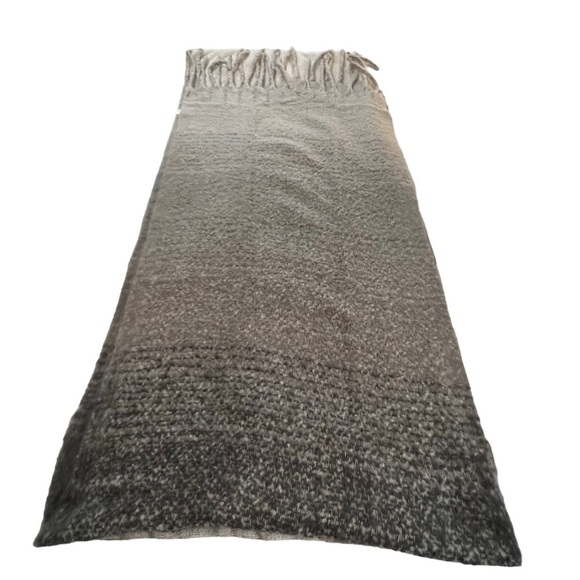 Anthropologie Mer Sea for Anthropologie Large Blanket Scarf Wrap Ombre gray OS - Picture 8 of 11